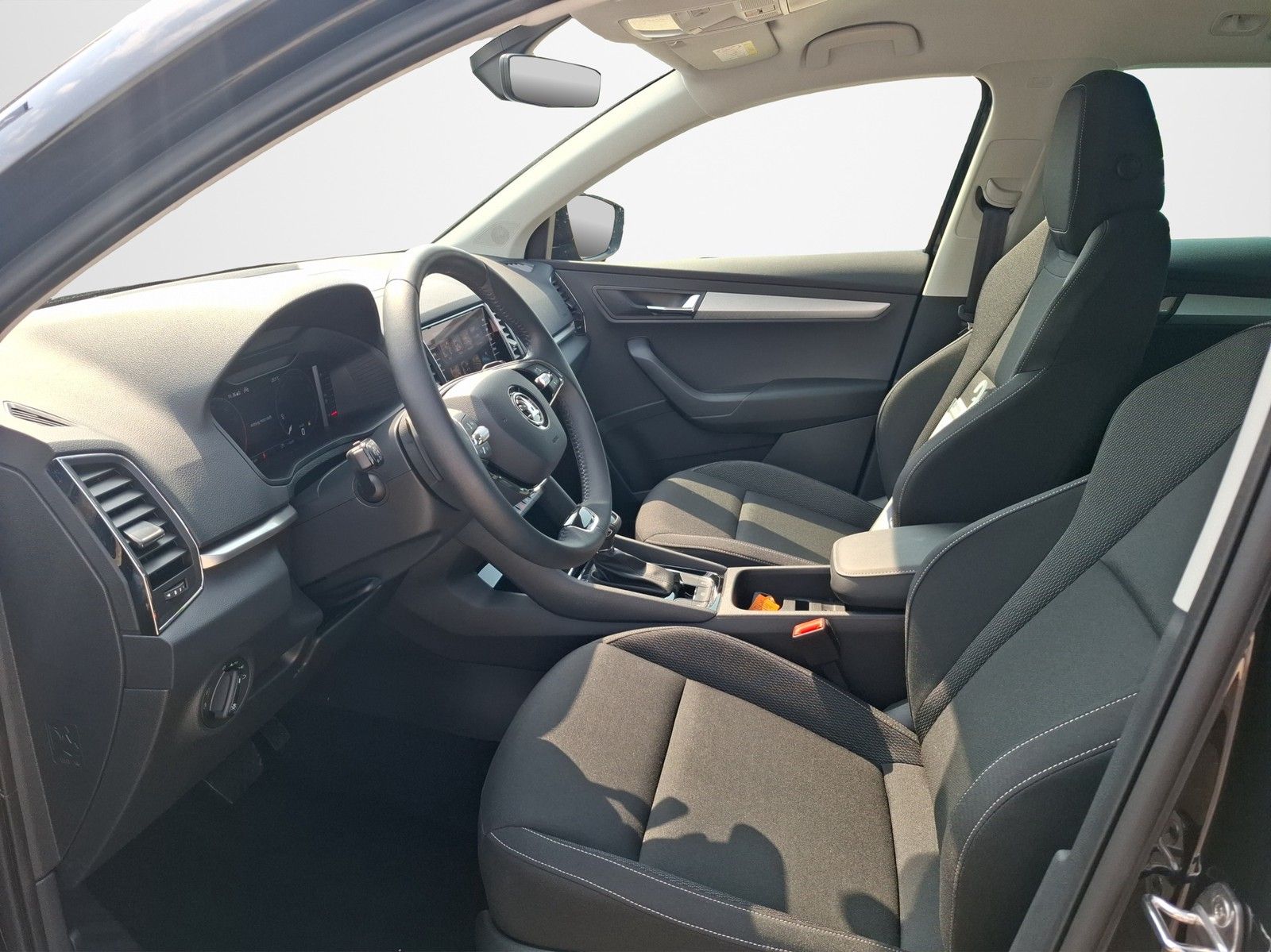 SKODA Karoq 1.5 TSI Selection DSG / KLIMA / NAVI / KAM - Image 9