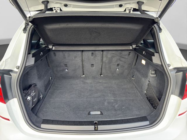 Fahrzeugabbildung BMW 220i Active Tourer M Sport+M Fahrwerk+LED+Navi