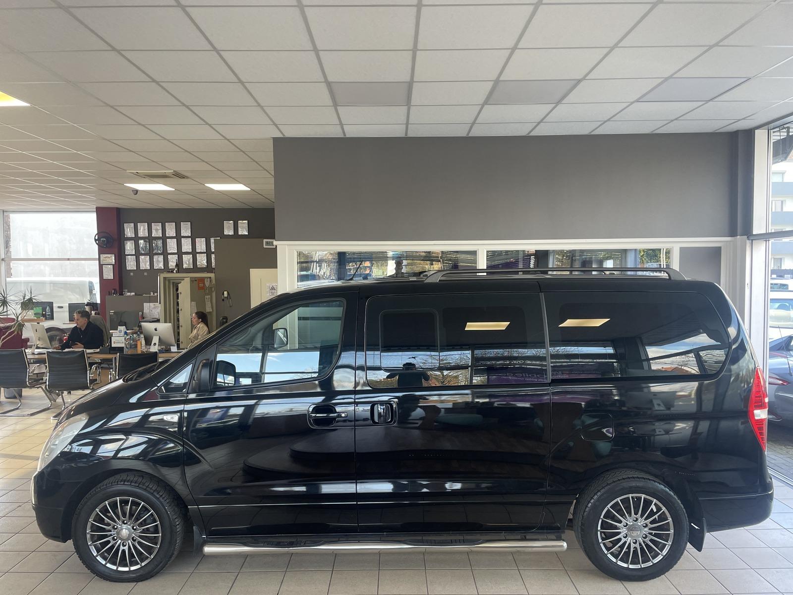 Hyundai H-1 2.5CRDi Travel Premium 1.Hand 8 Sitzer Leder