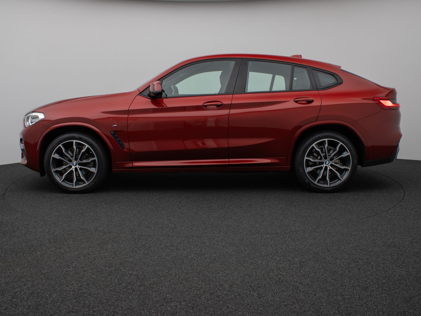 Fahrzeugabbildung BMW X4 xD20i MSport HUD DAB H/K Komfort Alarm 20Zoll