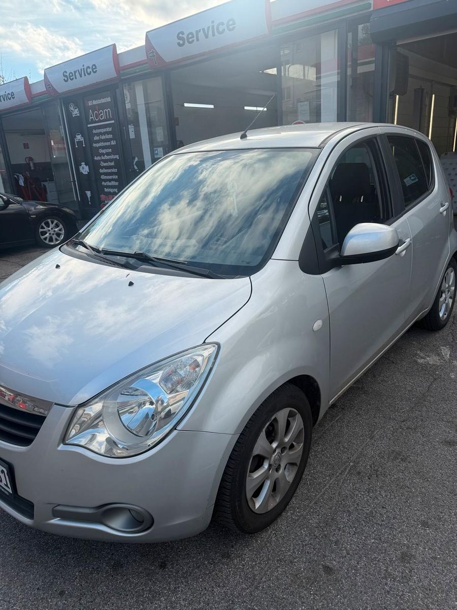 Opel Agila