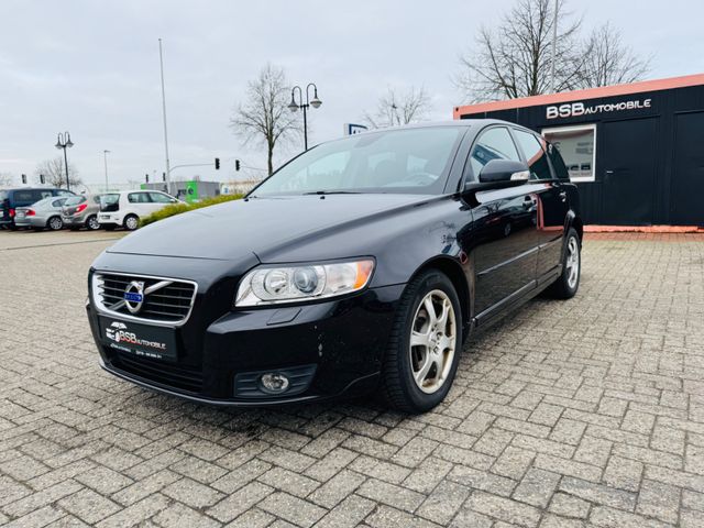 Volvo V50 Kombi D3 Momentum*Automatik*Navi*Xenon*Ahk