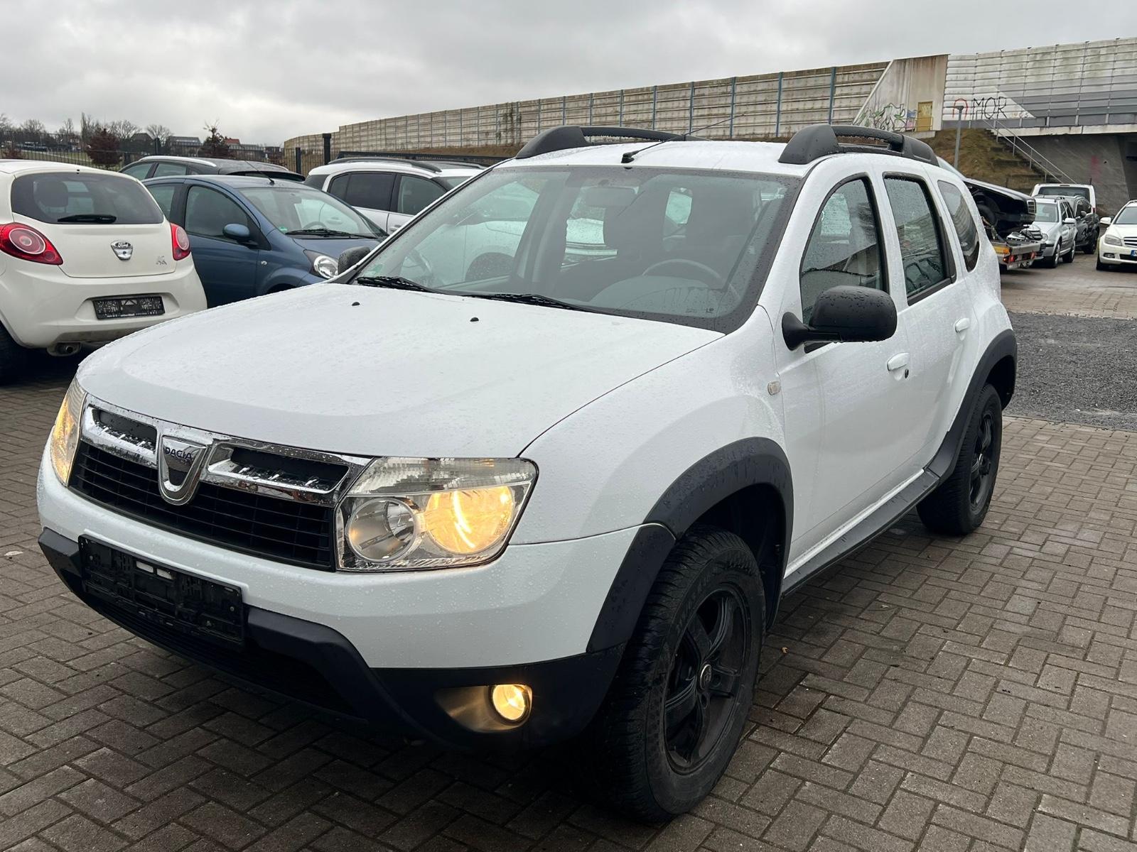 Dacia Duster I Laureate 4x2 Klima Tüv Neu AHK