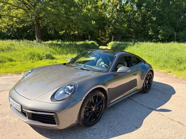 PORSCHE 911 Carrera 4 Coupé PDK / Lift / Carbon matt