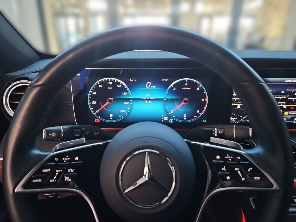 Fahrzeugabbildung Mercedes-Benz E 400 dT 4M AMG AHK HUD Airmatic Sitzklim Massag
