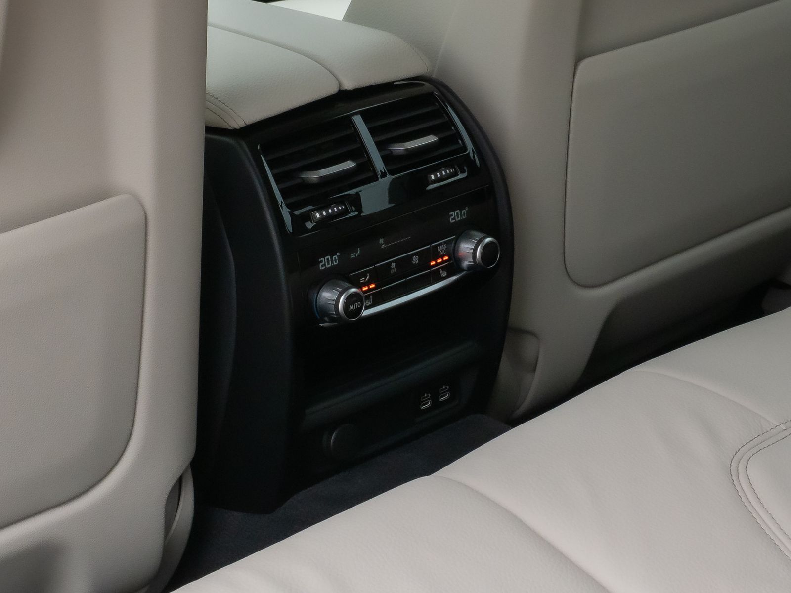 Fahrzeugabbildung BMW 530e Luxury Line Laser Kamera HUD DAB HiFi Sport