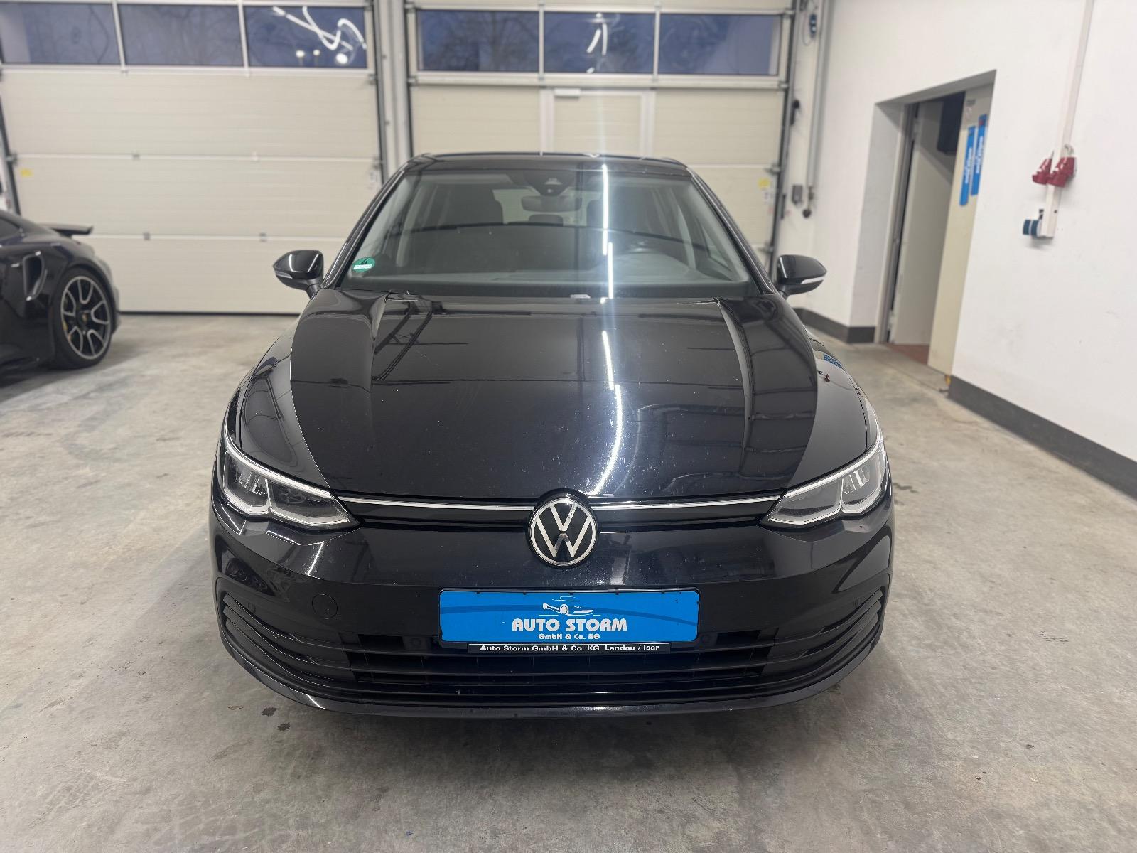 Volkswagen Golf VIII 1.5 TSI Life*LED*ACC*Navi*SHZ* Winterp