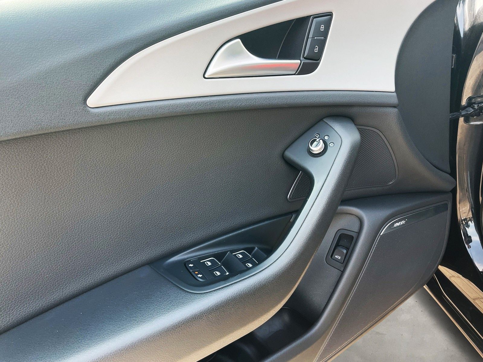 Fahrzeugabbildung Audi A6 Avant*Standhz*Sportpaket*BOSE*4-Zonen*Xenon*
