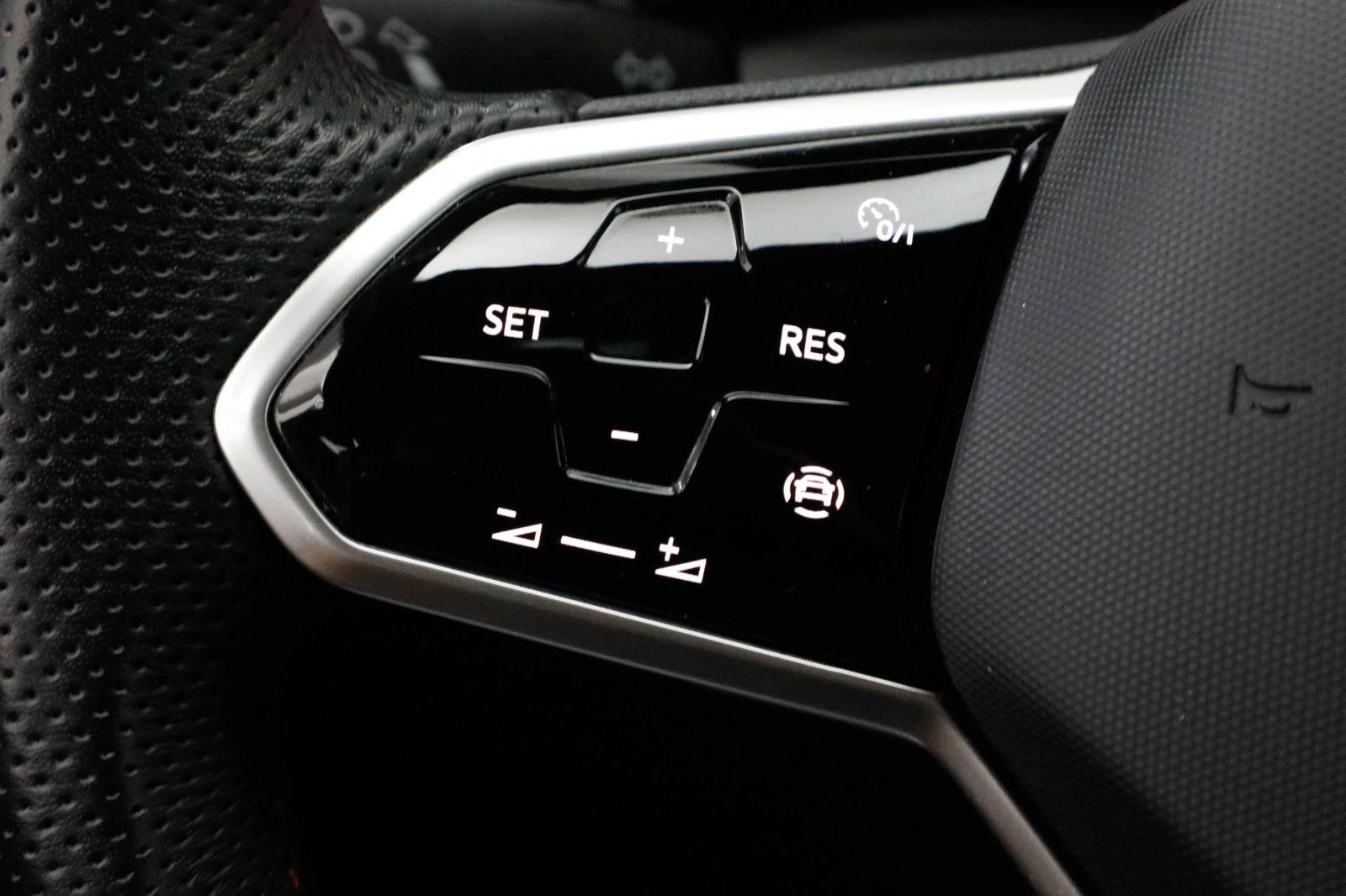 Volkswagen Golf GTI 2.0 TSI Carplay Virtual LED 2xPDC, миниатюра 19