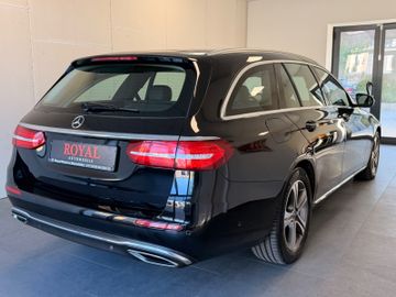Mercedes E 220 - 6