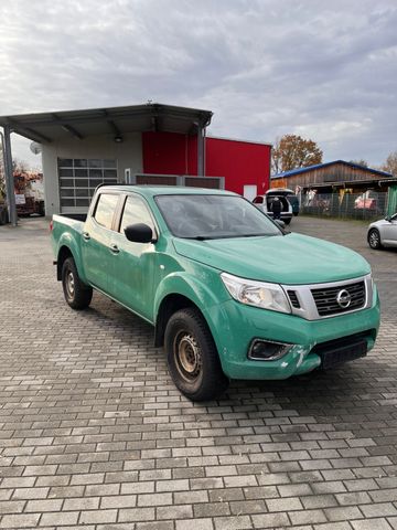 Nissan Navara NP300 Visia Double Cab 4x4