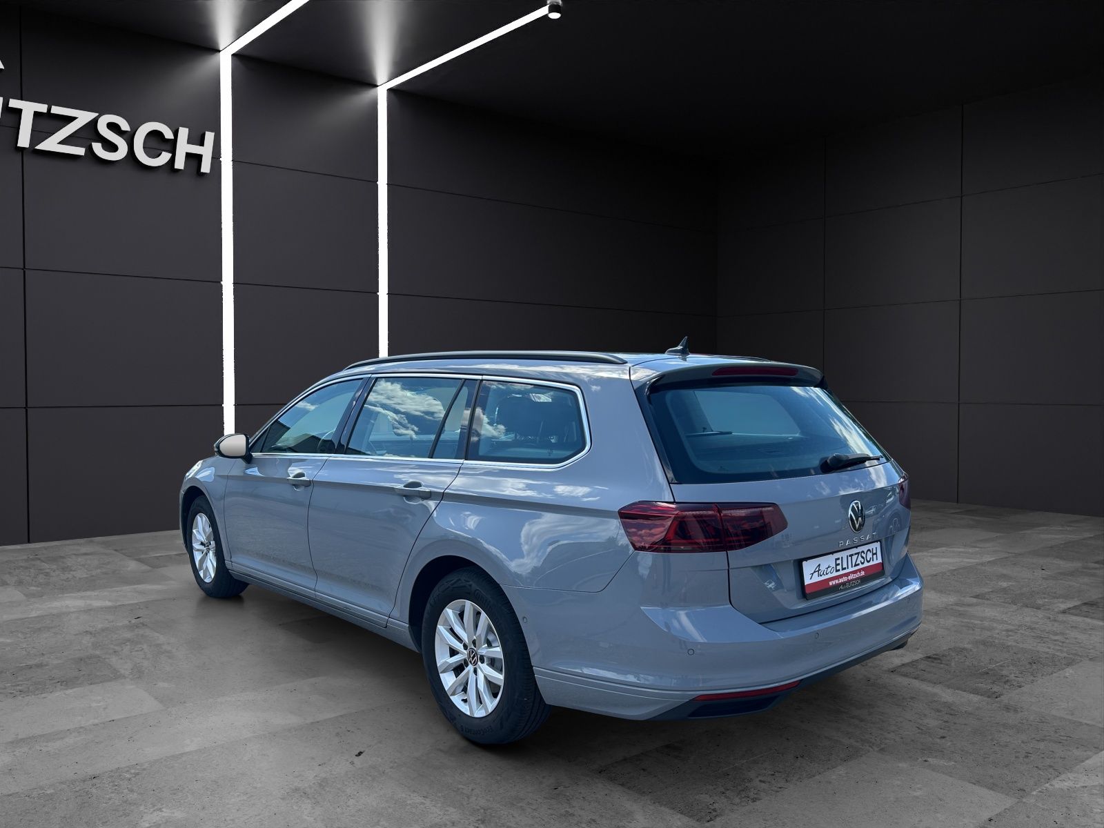 Fahrzeugabbildung Volkswagen Passat Variant TDI Business Matrix Navi ACC AID