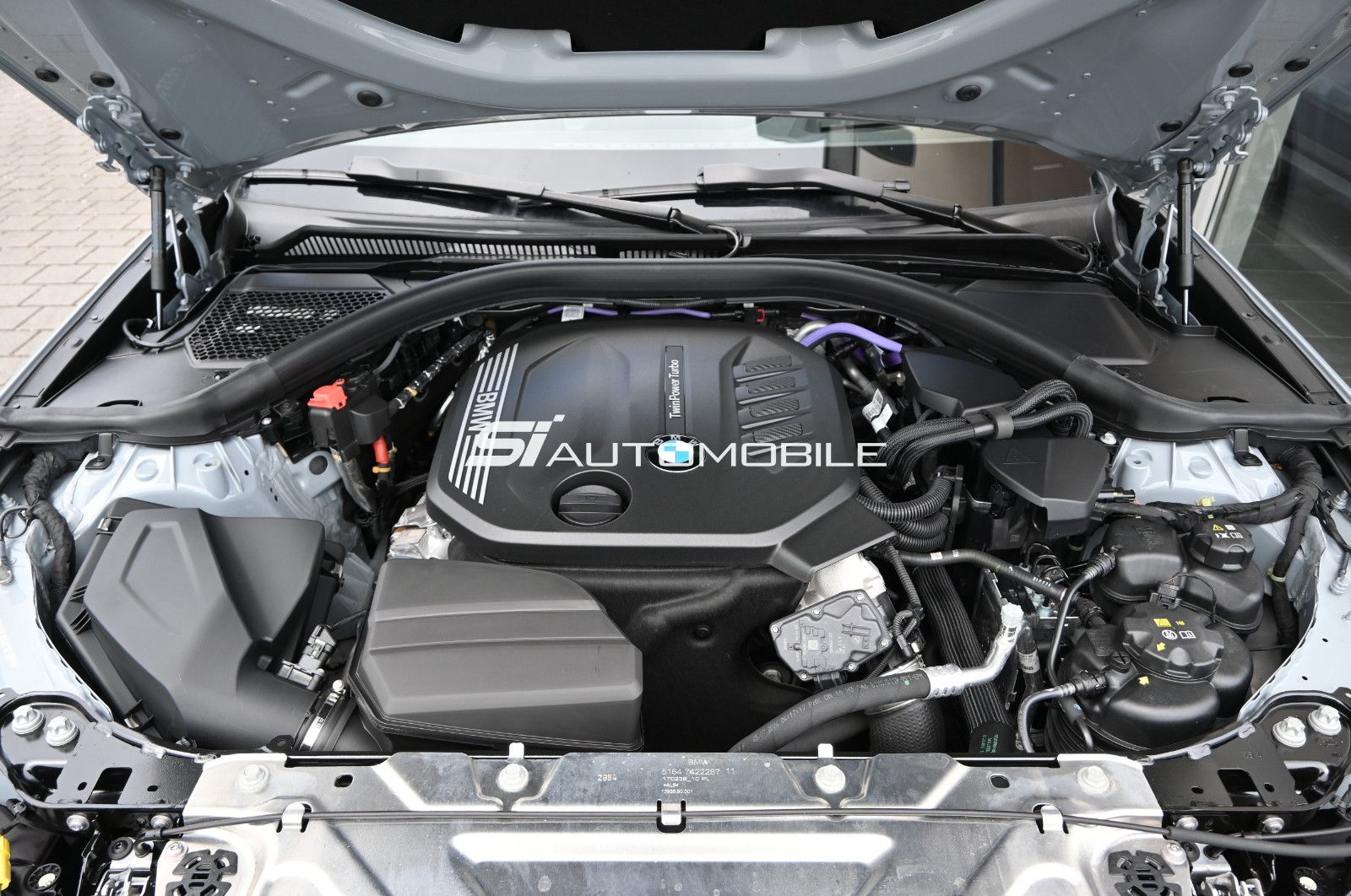 Fahrzeugabbildung BMW 320d xDr. Touring LCI M-Sport Pro °ACC°LEDER°H/K