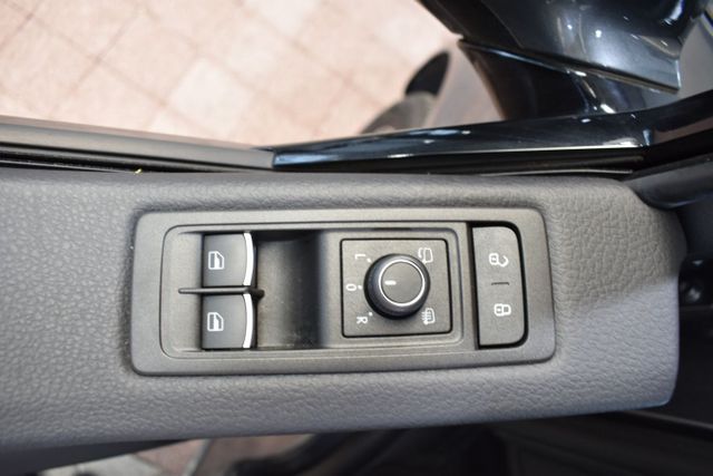 T6 Multivan 2.0 TDI DSG HIGHLINE NAVI+AHK+KAMERA