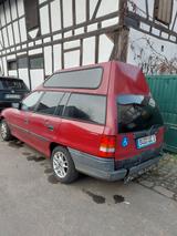 Opel Astra Rollstuhlfahrzeug Automatik  - gebrauchte Opel Astra aus dem Jahr 1993