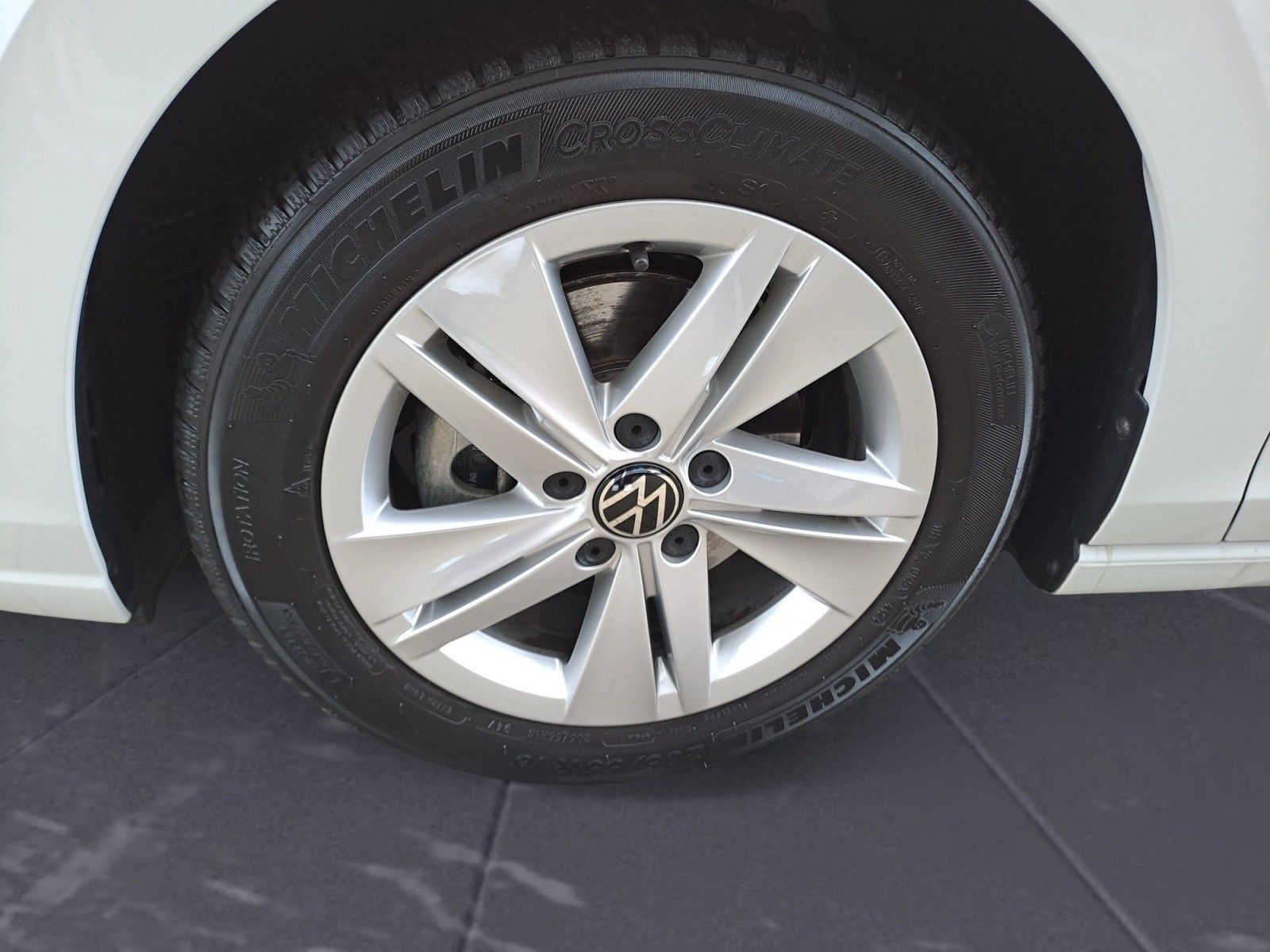 Volkswagen Golf - Bild 9