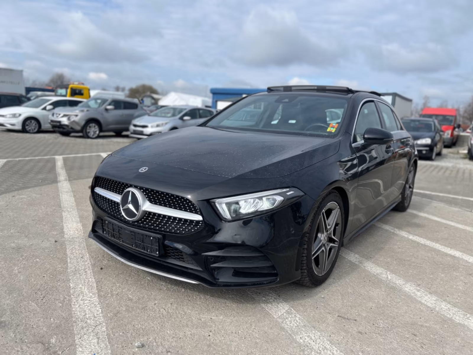 Mercedes-Benz A 180/AMG-Line/Pano/Wide-Screen/Kamera/Alcantara