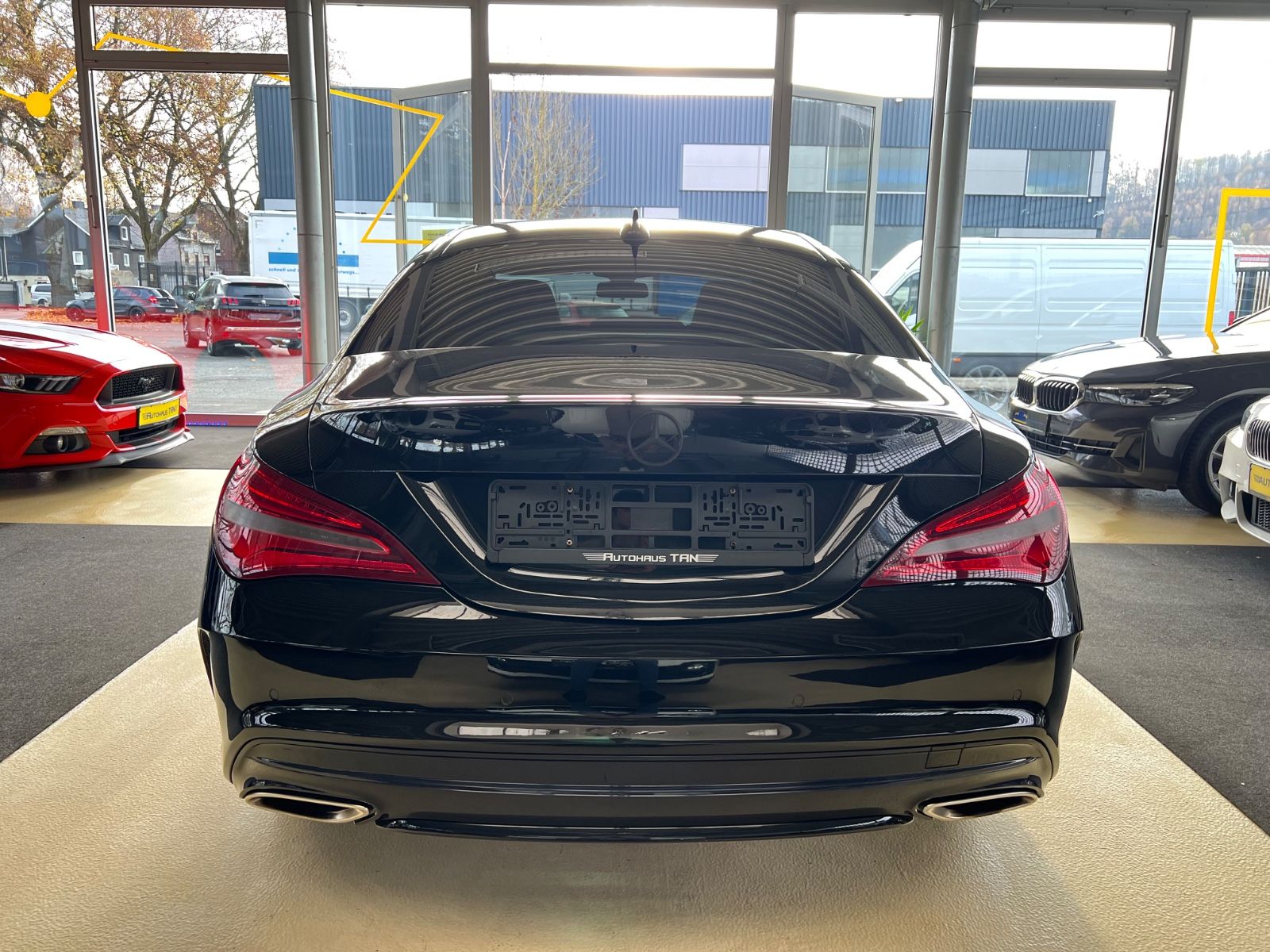 Fahrzeugabbildung Mercedes-Benz CLA 250 4Matic AMG Line *SCHECKHEFT BEI MERCEDES