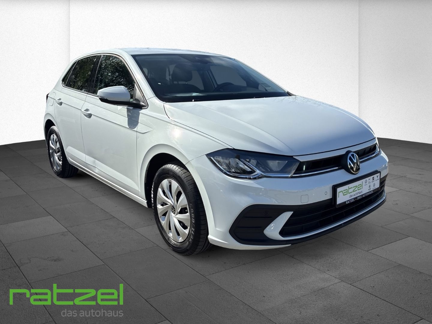 Fahrzeugabbildung Volkswagen Polo Life 1.0 TSI LED App Connect DAB Spurhaltea