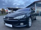 Peugeot 206 Cabriolet CC Platinum/LEDER/KLIMATRONIK/2.HD - Peugeot 206 mit Benzin-Antrieb: Schwarz, Leder, Cabrio