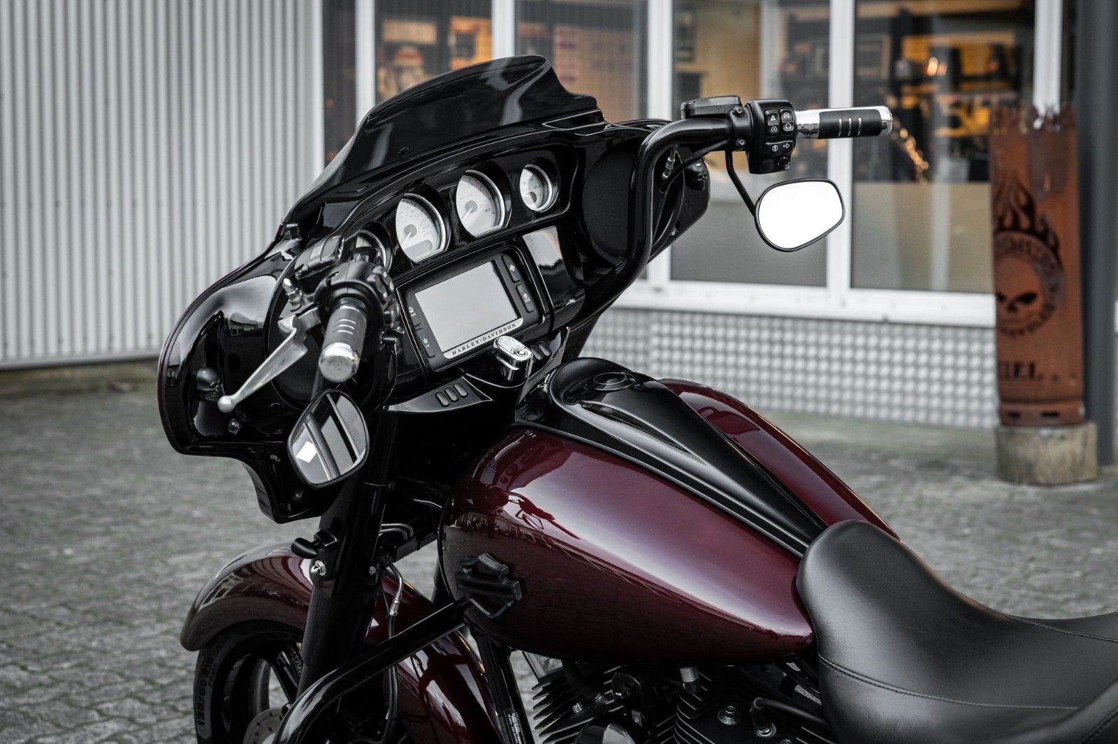 Fahrzeugabbildung Harley-Davidson STREET GLIDE SPECIAL FLHXS - APE - KessTech -
