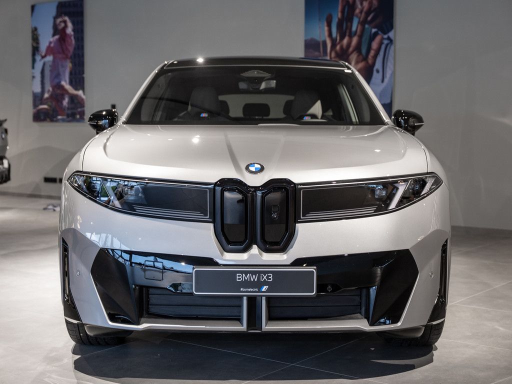 BMW iX3 - Bild 2