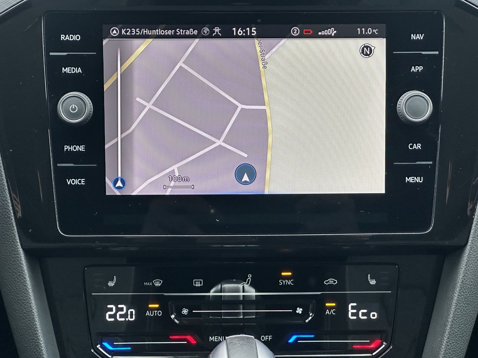 Fahrzeugabbildung Volkswagen Passat GTE Hybrid NAV+LED+KAM+AHK+1HAND+17ZO+PP