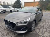 Hyundai i30 cw YES! Navigation Kamera Spurhalte - Hyundai i30 in Kassel