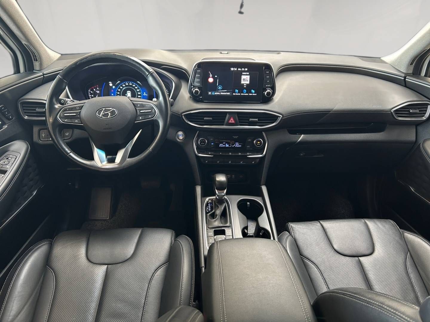 Fahrzeugabbildung Hyundai New Santa Fe Premium