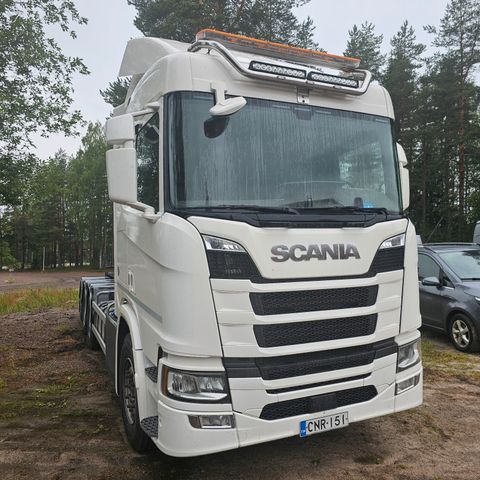 Scania R650 8x4/4*