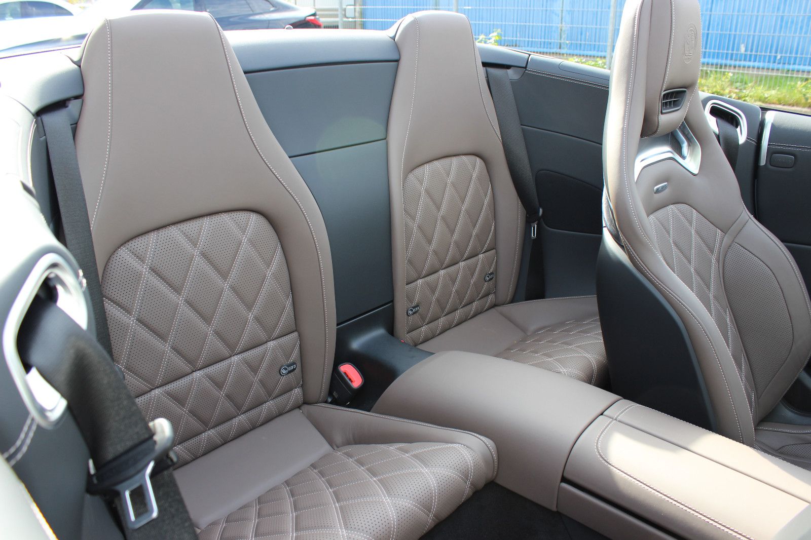 Fahrzeugabbildung Mercedes-Benz SL 63 AMG *PREMIUM PLUS* *LIFTING* *CARBON*