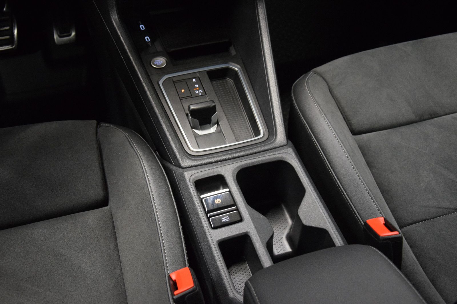 Fahrzeugabbildung Volkswagen Caddy Style Maxi Navi LED ACC 7 Sitze