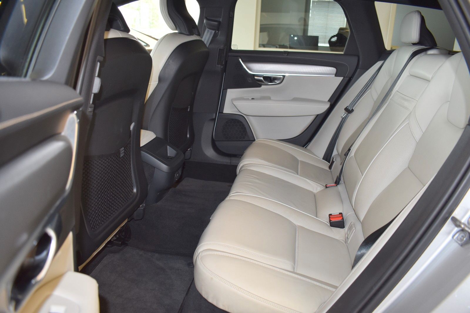 Volvo V90 Kombi R Design AUT./LED/NAVI/Sportsitze NAPP foto 12