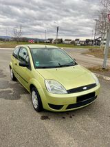 Ford Unfallfrei, TÜV, Klima, Radio, CD & AUX