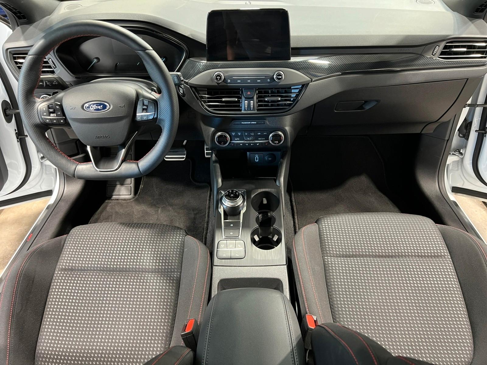 Ford Focus Lim. ST-Line Aut. B&O LED KAM ASSIST ACC, миниатюра 9