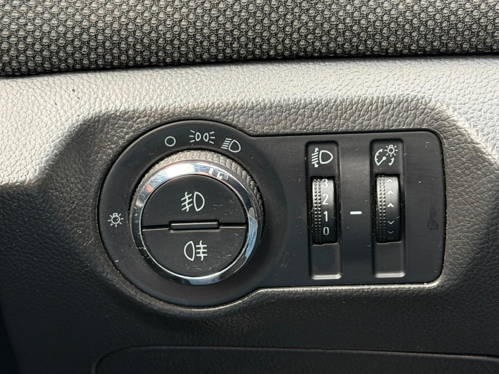 Chevrolet Cruze 2013 — photo 13