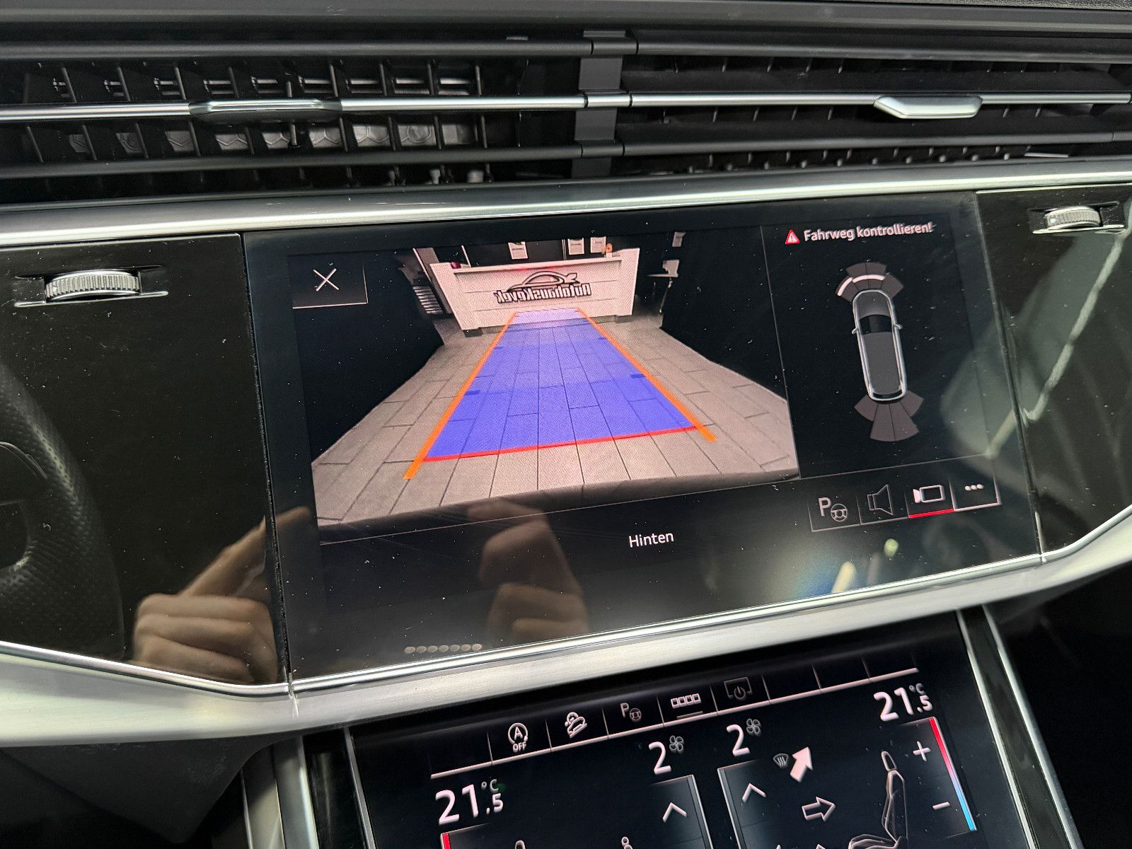 Fahrzeugabbildung Audi Q7 45 TDI quattro S line|PANO|KAMERA