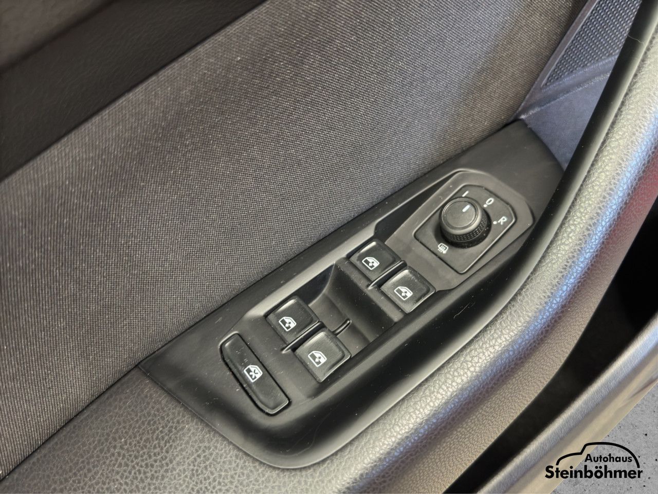 Volkswagen Passat Variant - Bild 17