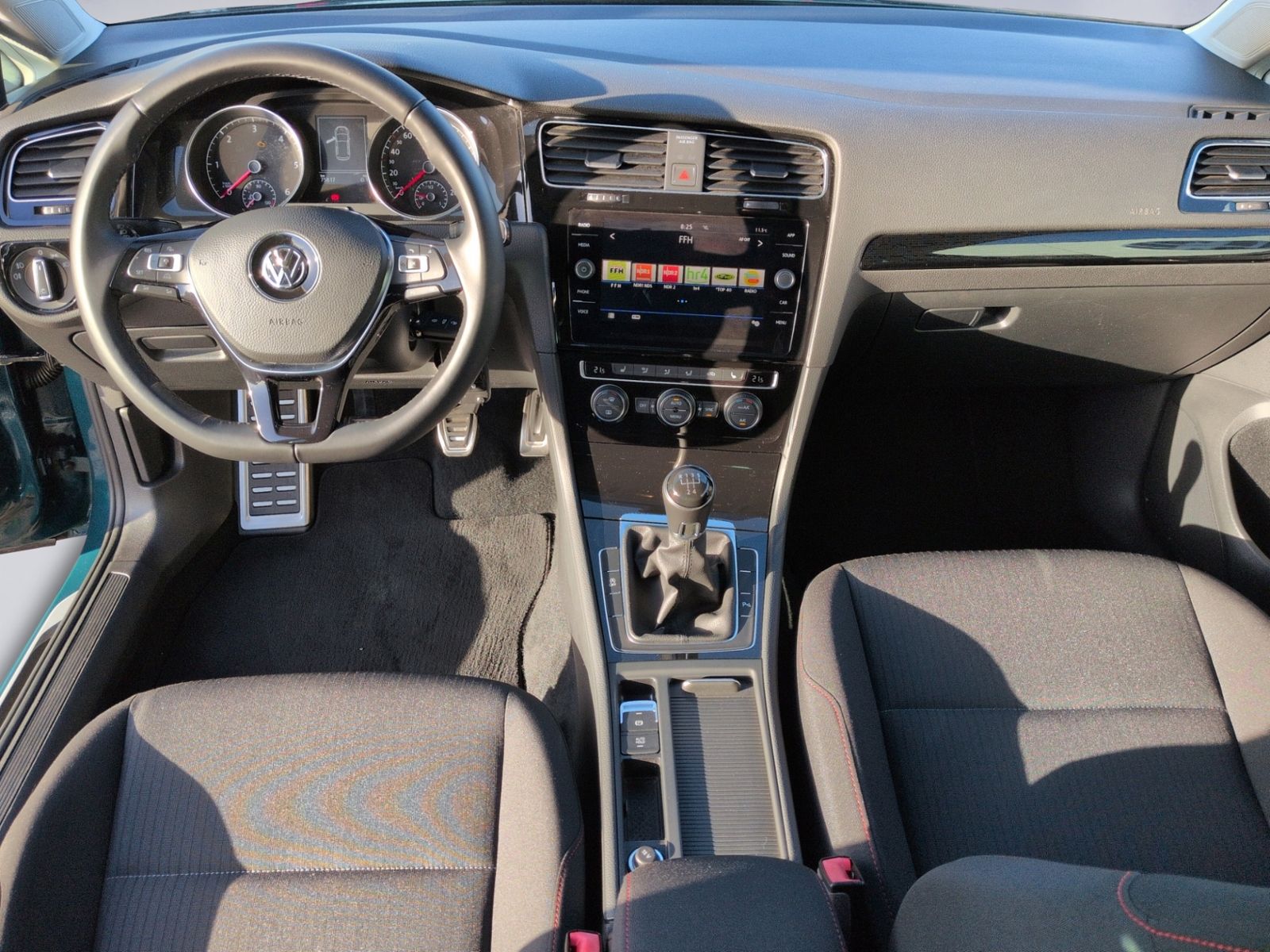 Golf VII 1.6 TDI Comfortline APP+ACC+SHZ+PDC+