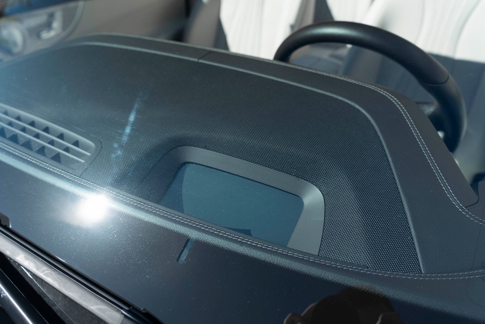 Fahrzeugabbildung Mercedes-Benz E 400 Cabrio 4Matic AMG HUD 360° BURMESTER ACC