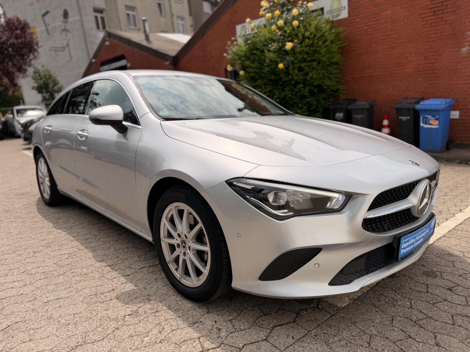 Mercedes-Benz CLA Shooting Brake 200 d*AMG*NAVI*LED*CAM*KEYLES