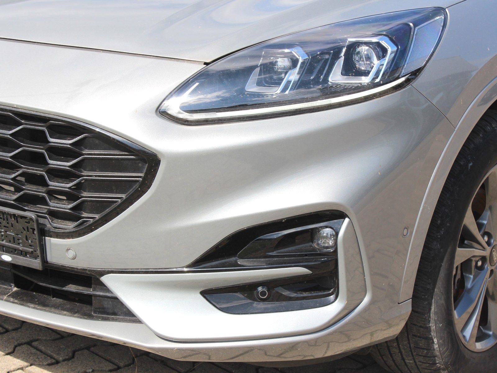 Fahrzeugabbildung Ford Kuga Plug-In Hybrid ST-Line 2,5 Duratec