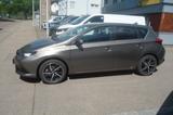 Toyota Auris Hybrid Team D 136 PS - gebrauchte Toyota Auris aus dem Jahr 2019