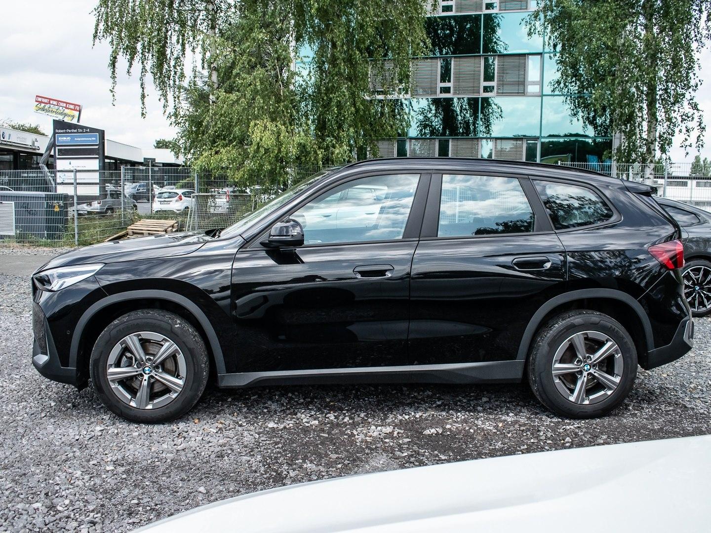 BMW X1 sDrive18i RFK NAVI LED PDC V+H SHZ DAB PA, миниатюра 5