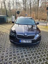 Skoda Superb 2.0 TDI 170PS 4x4 DSG Elegance Combi Eleg - Skoda Superb: TDI 170
