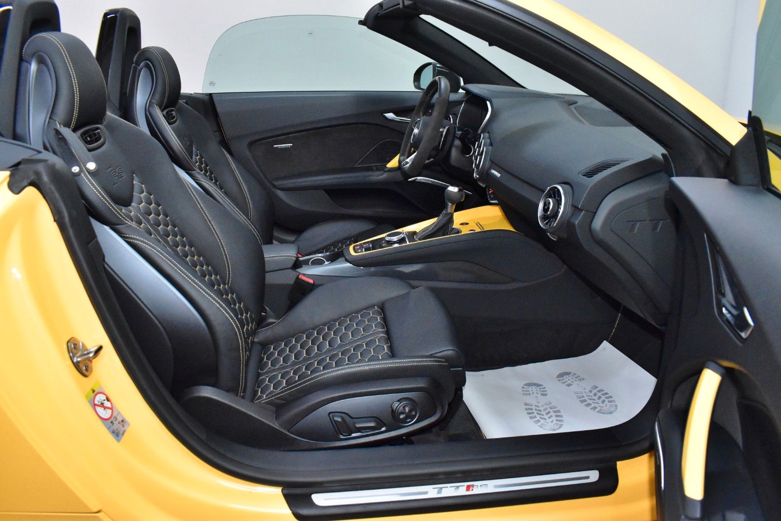 Fahrzeugabbildung Audi TT RS Roadster quattro,Exclusive,B&O,Matrix,+WR