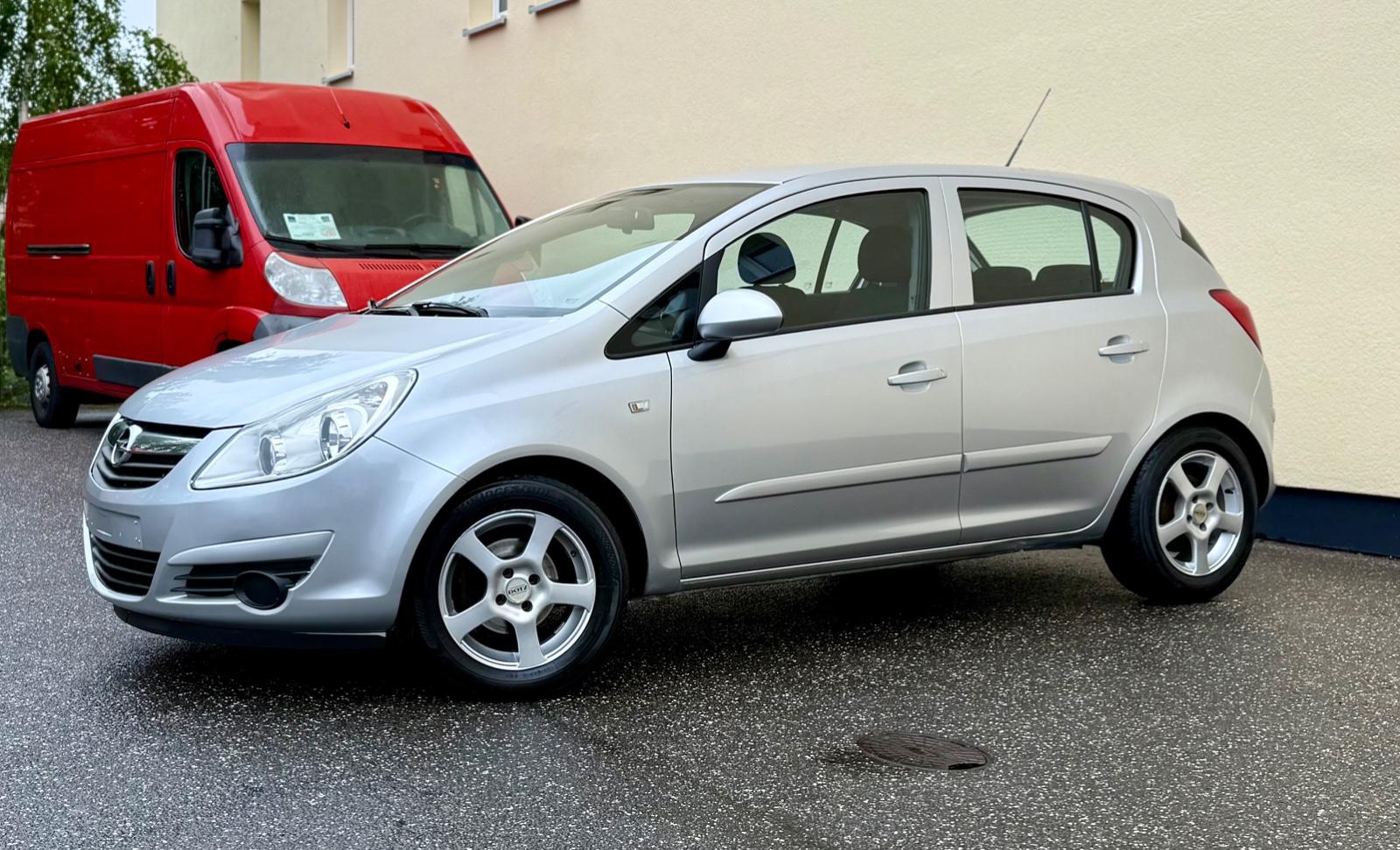 Opel Corsa D KLIMA PDC TÜV  SERVICE GARANTIE
