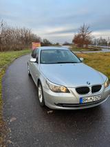 BMW e60 525xi  - BMW 525: E60