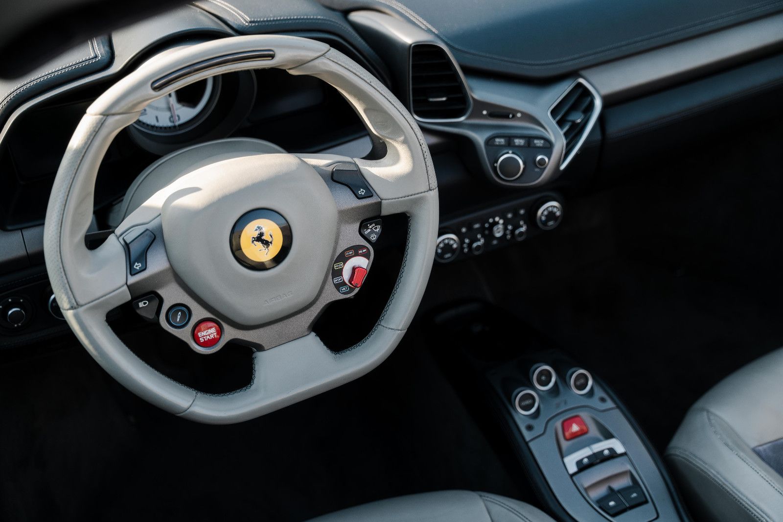 Fahrzeugabbildung Ferrari 458 Italia Spider*Lift*AFS*HiFi*Mwst.*
