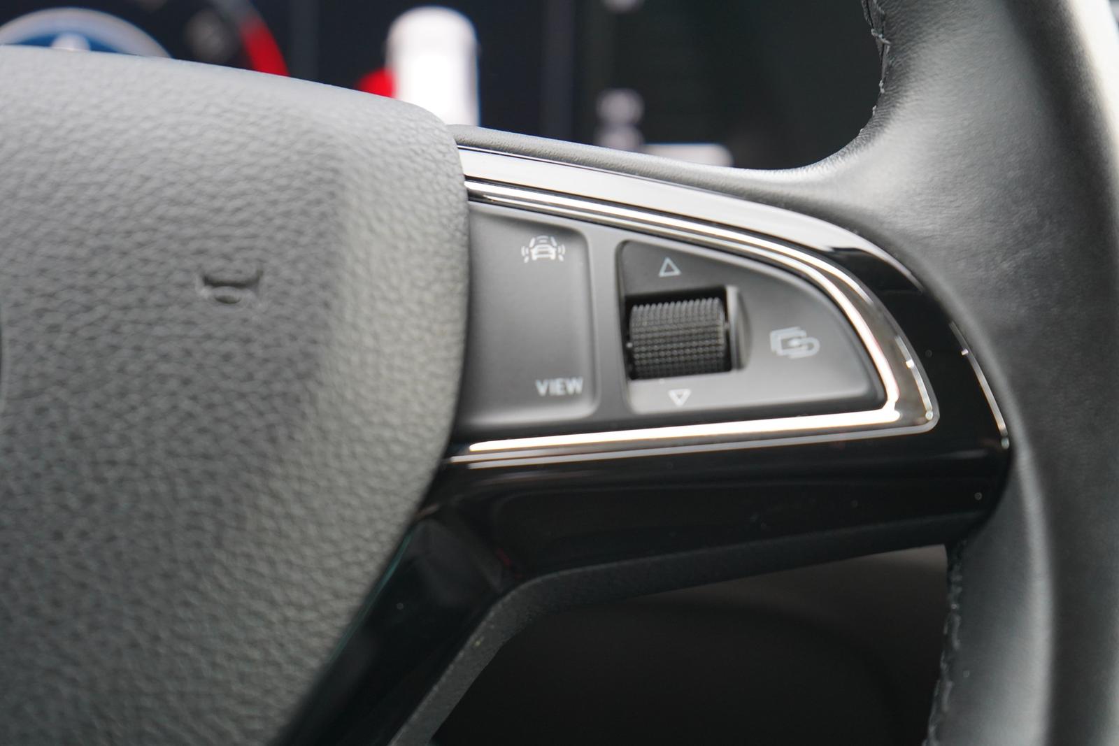 Skoda Superb Combi 2.0 TSI 4x4 DSG LED Navi AHK ACC